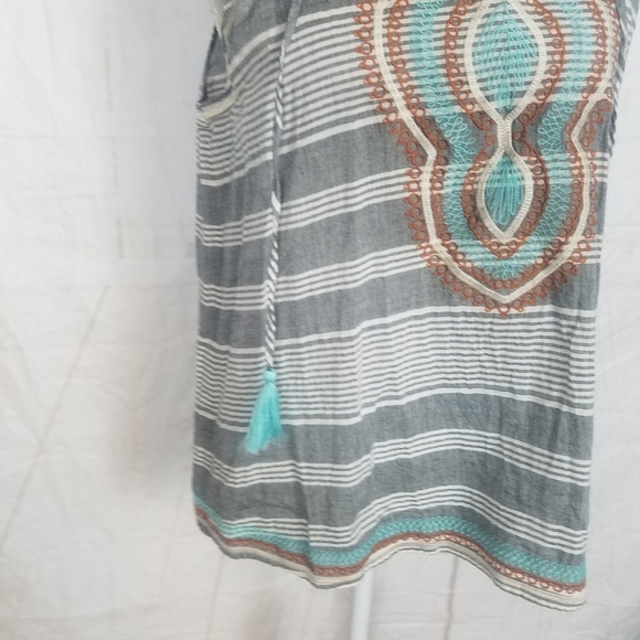 Thml embroidered sleeveless tie tassel front size medium - Picture 6 of 9